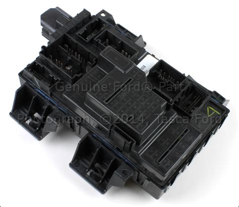 2010 lincoln mkz smart junction box|Headlight out .